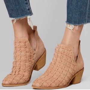 Lavin Ankle Boot MI.IM Booties